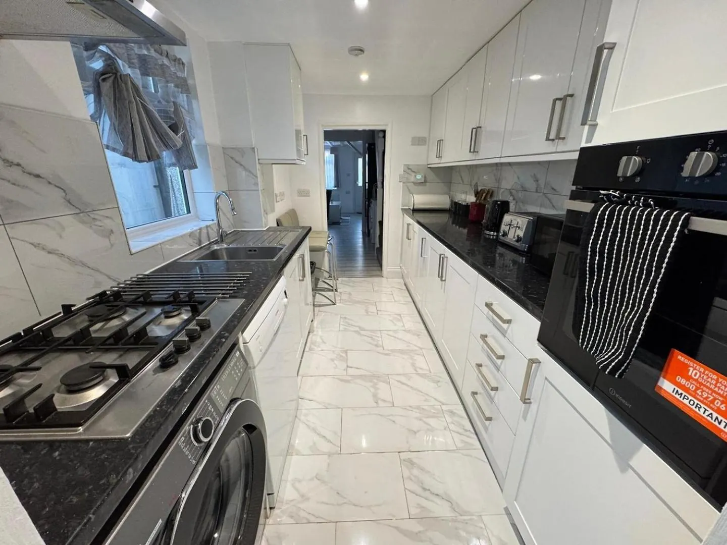 Charming 3B Home In East London - Cozy & Central Belvedere 0*,