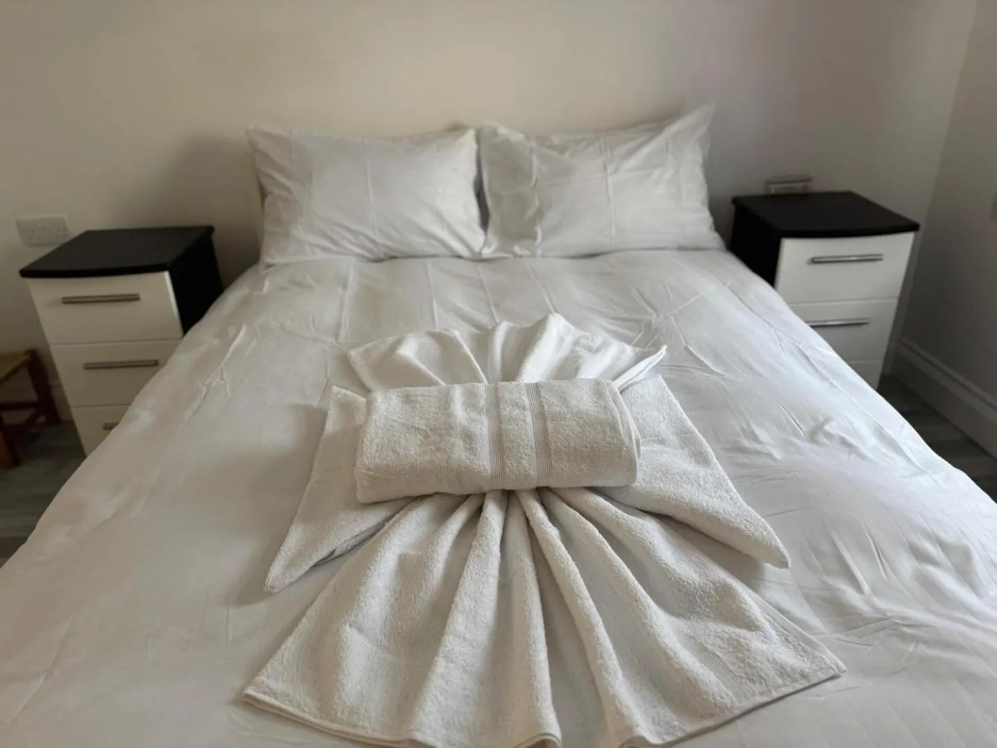 Charming 3B Home In East London - Cozy & Central Belvedere Holiday home